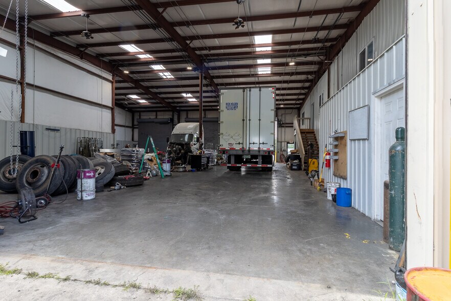 More Photos Of 3656 Chattanooga Rd, Tunnel Hill Warehouse For Sale