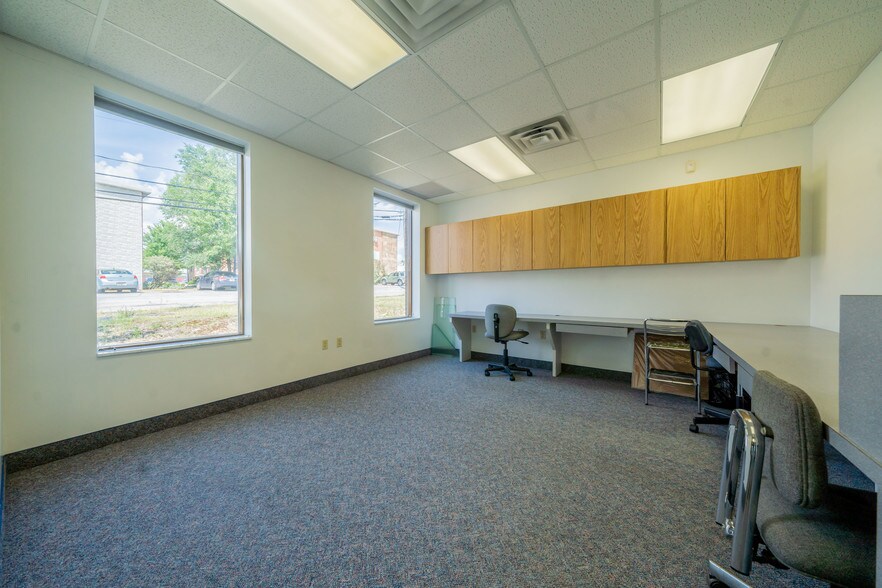 More Photos Of 12575 Rockside Rd, Garfield Heights Medical For Sale