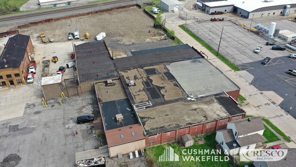 More Photos Of 201 Williams St, Elyria Warehouse For Sale