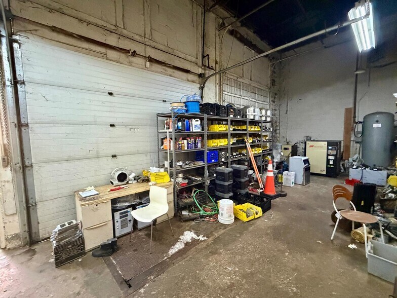 More Photos Of 30 Rockland Park Ave, Tappan Warehouse For Lease