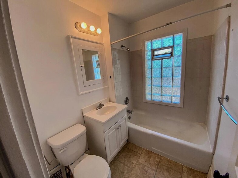 More Photos Of 17020 Madison Ave, Lakewood Flex For Sale