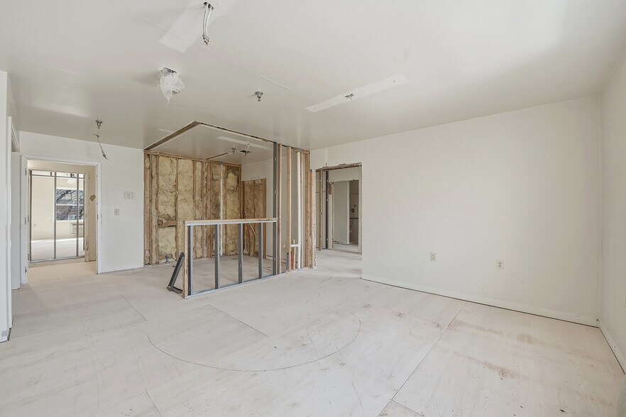 More Photos Of 659 Broad St, Emmaus Apartments For Sale