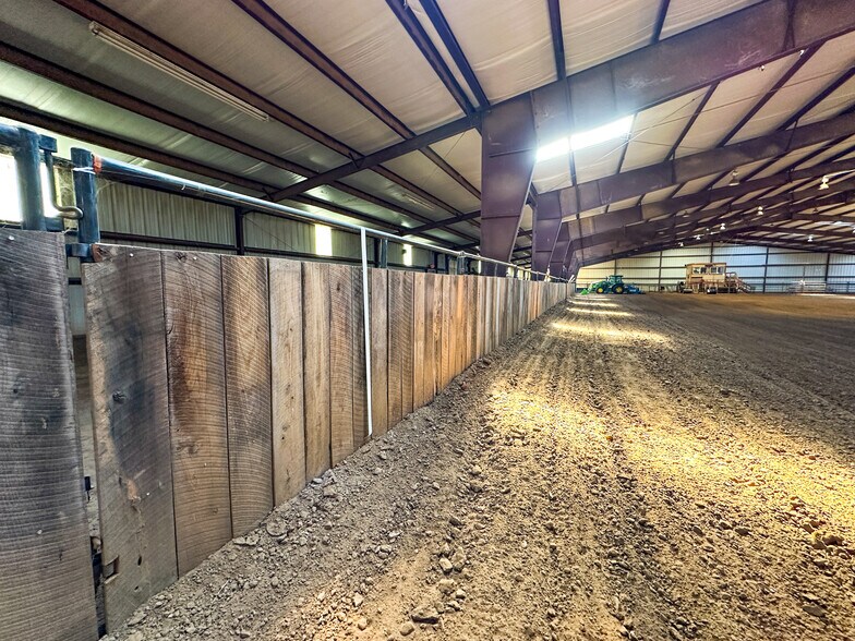 More Photos Of 5871 Roper Rd, Sperry Land For Sale