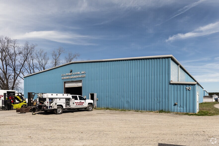 More Photos Of 2824 Virginia Rd, Tyner Warehouse For Lease