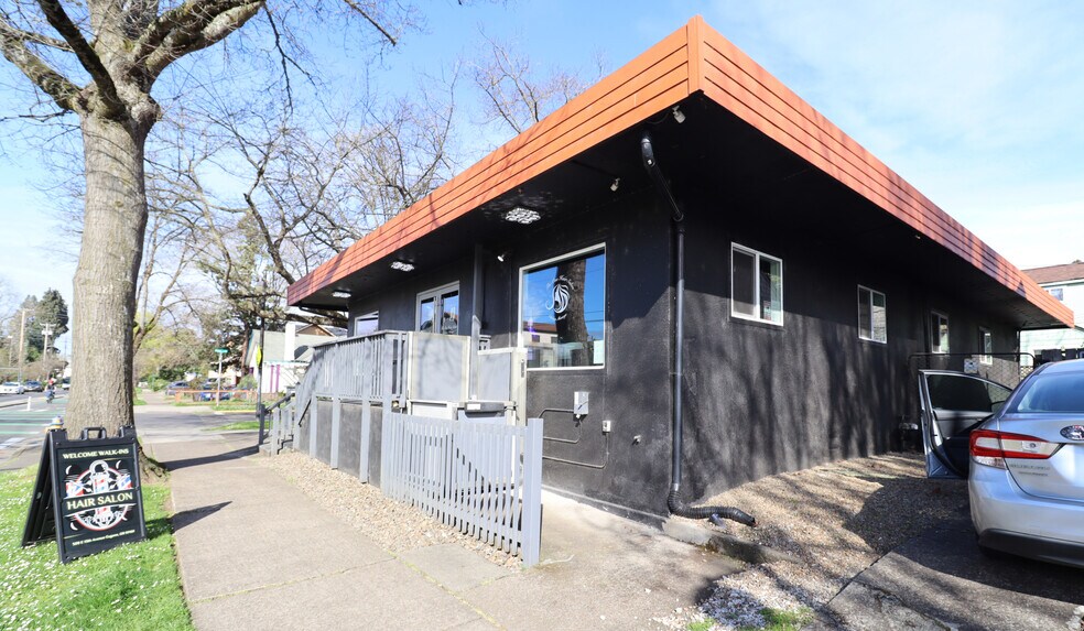 More Photos Of 509 E 13th Ave, Eugene General Retail For Sale