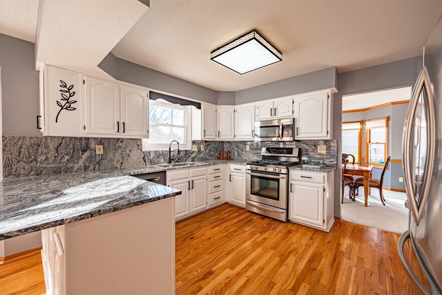 More Photos Of 49 Concord Ct, Johnstown Specialty For Lease