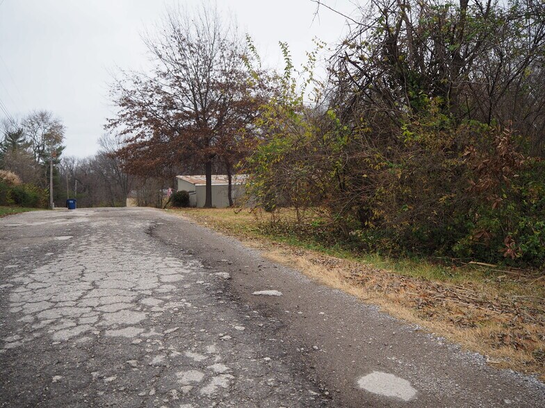 More Photos Of 4 Marian Dr, O'Fallon General Retail For Sale