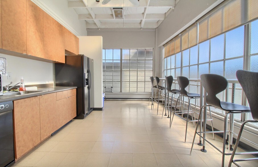 More Photos Of 3041-3043 Mission St, San Francisco Office For Lease