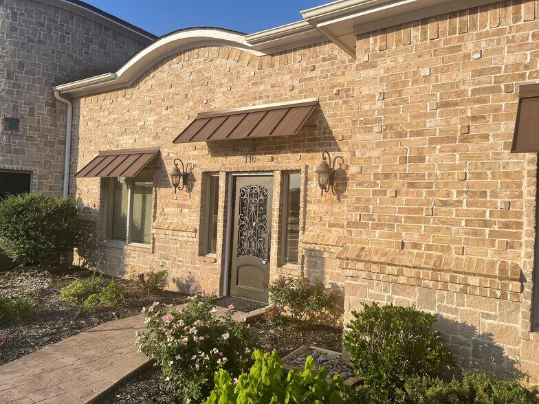 Primary Photo Of 3111 Unicorn Lake Blvd, Denton Storefront Retail Office For Lease