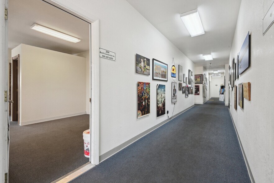 More Photos Of 19336 Goddard Ranch Ct, Morrison Light Manufacturing For Lease