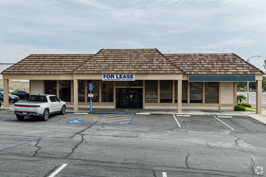 More Photos Of 18565 Yorba Linda Blvd, Yorba Linda Freestanding For Lease