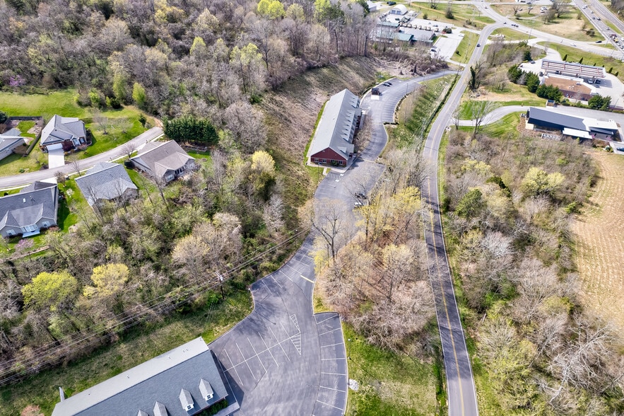 More Photos Of 2265 Old Highway 95, Lenoir City Office For Sale