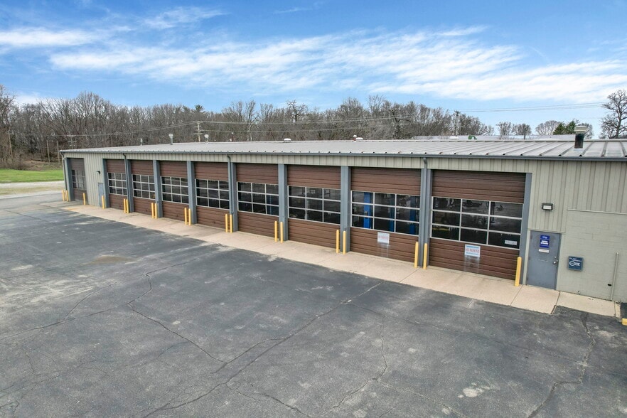 More Photos Of 1246 N Main St, Urbana Auto Dealership For Sale