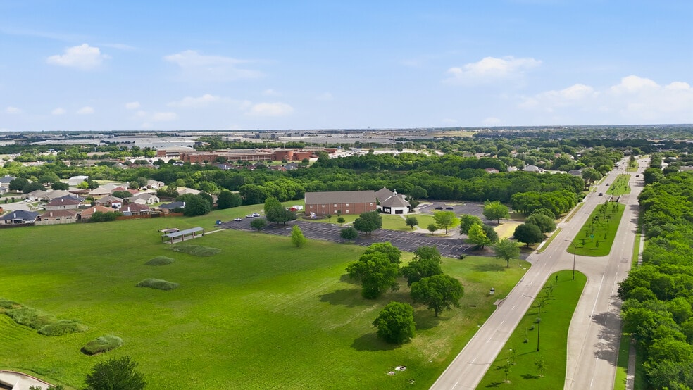 More Photos Of 2045 SE Green Oaks Blvd, Arlington Religious Facility For Sale