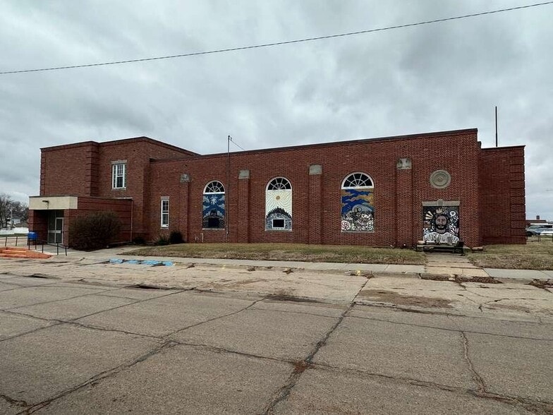 More Photos Of 409 E Adams St, Oneill Schools For Sale