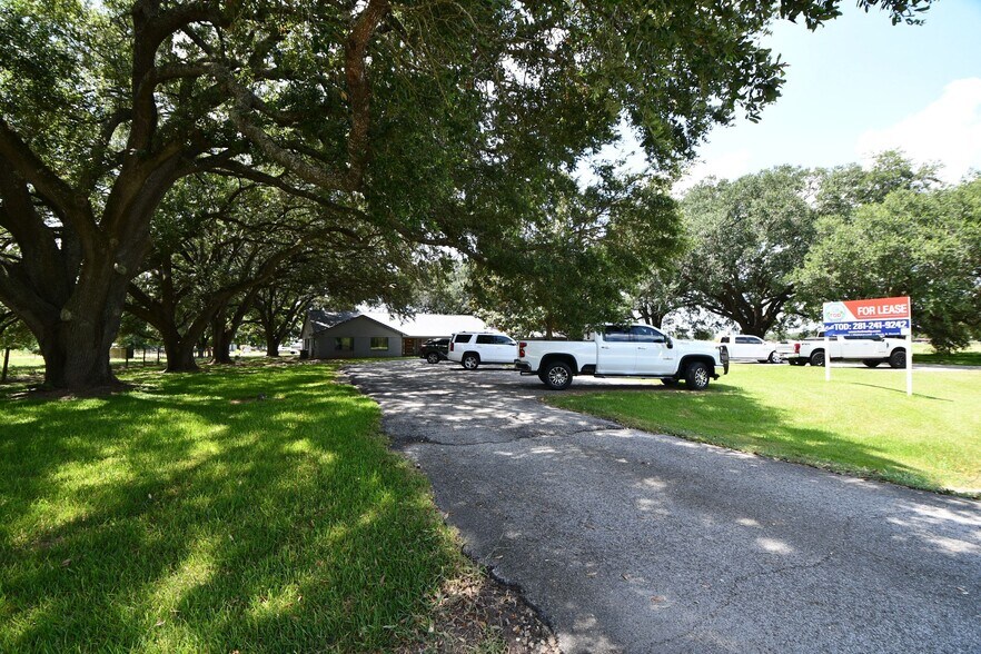 More Photos Of 34507 FM 1093, Simonton Land For Lease