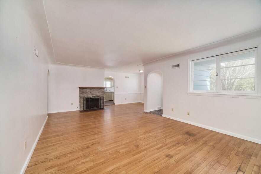 More Photos Of 4990 Main St, Onekama Freestanding For Sale