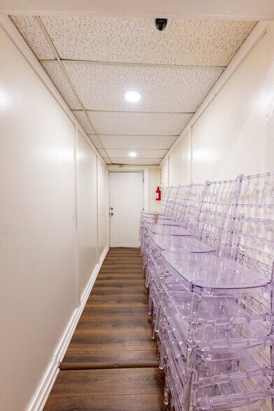 More Photos Of 106-108 N Church St, Thomaston Storefront For Sale