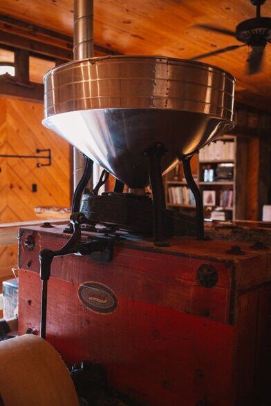 More Photos Of 21405 Parks Mill Rd, Abingdon Lodge Meeting Hall For Sale