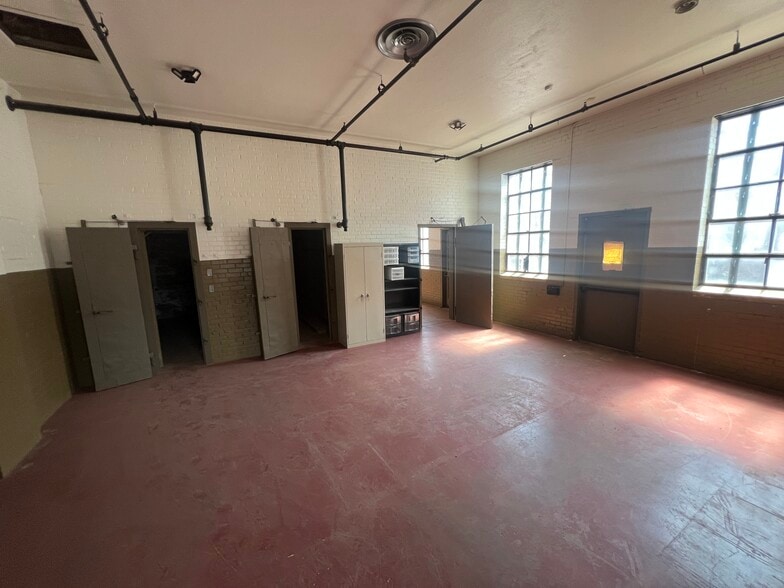 More Photos Of 624 W Sheridan Ave, Oklahoma City Office For Lease