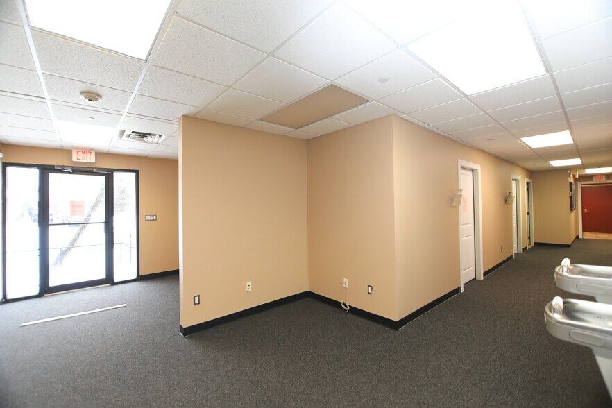 More Photos Of 8 Revolutionary Rd, Ossining Medical For Lease
