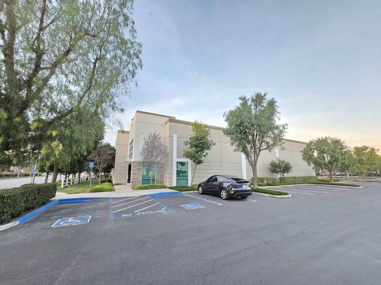 More Photos Of 14171 Fern Ave, Chino Warehouse For Sale