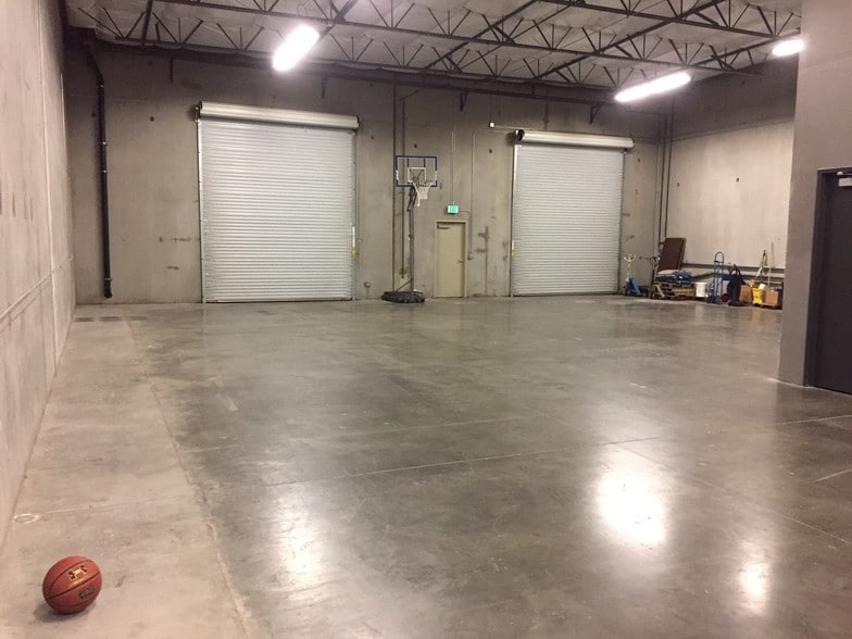 More Photos Of 4416 Yankee Hill Rd, Rocklin Warehouse For Lease