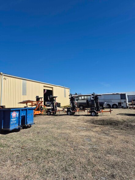 More Photos Of 600 Evanhale -1, Oklahoma City Warehouse For Lease