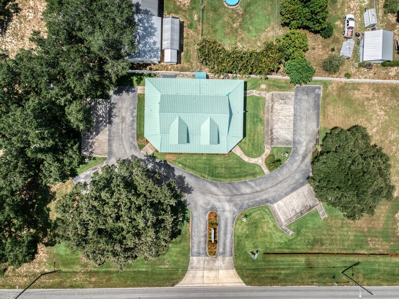 More Photos Of 405 W Interlake Blvd, Lake Placid Office For Sale