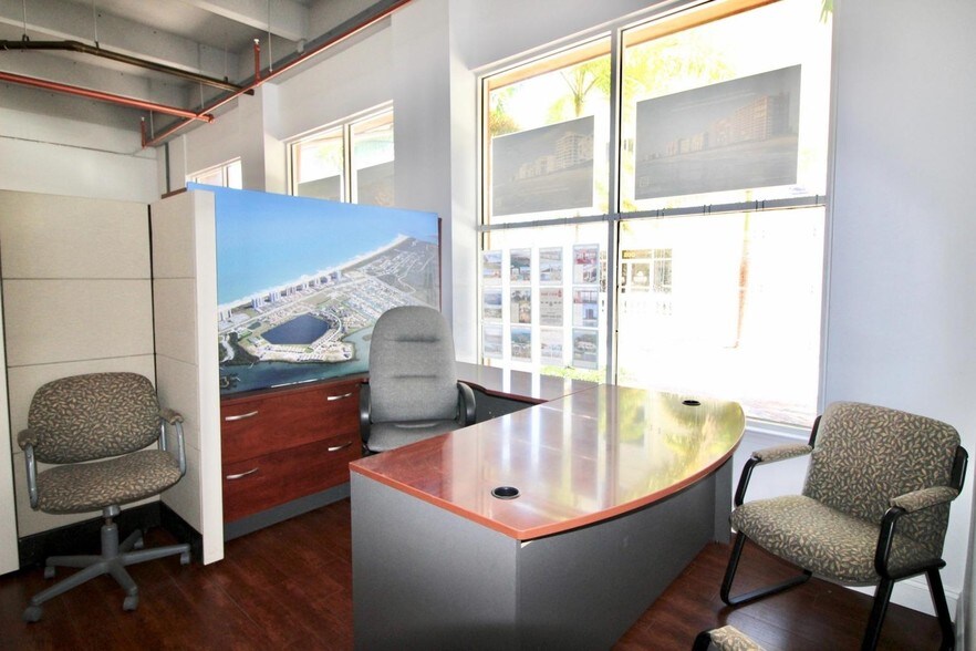 More Photos Of 120-140 S Indian River Dr, Fort Pierce Coworking Space