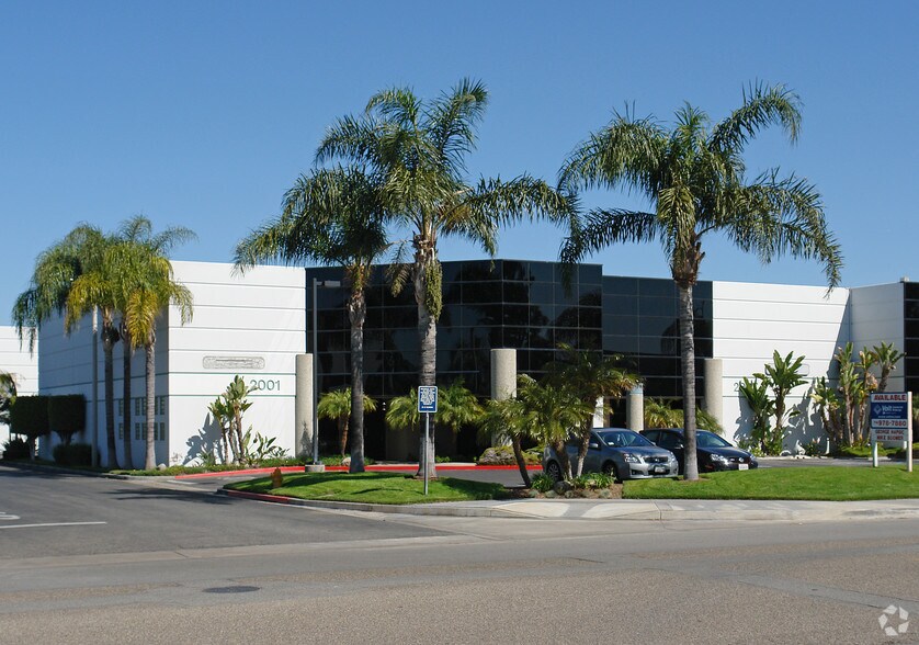 More Photos Of 2001-2013 E Miraloma Ave, Placentia Warehouse For Lease