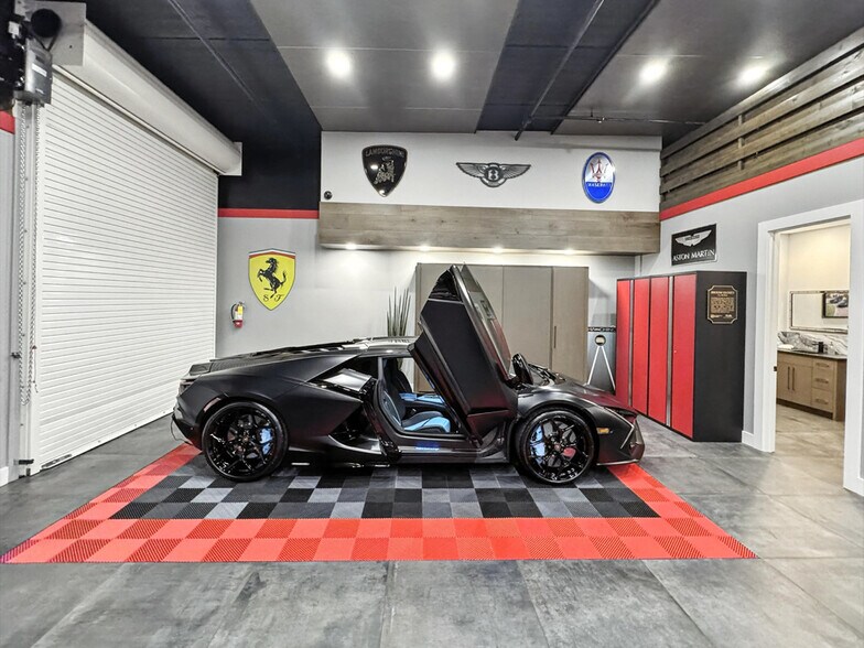 More Photos Of 994 N Barfield Dr, Marco Island Warehouse For Sale