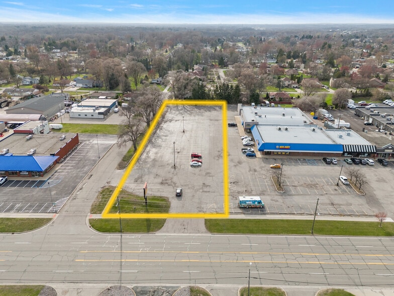 More Photos Of 48081 Van Dyke Ave, Shelby Township Restaurant For Lease