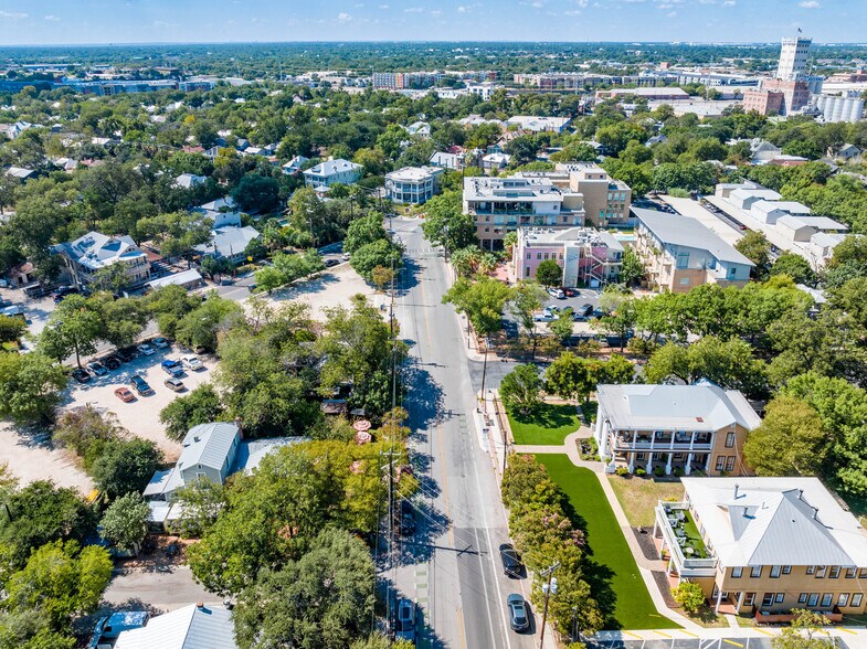 More Photos Of 1102 S Alamo St, San Antonio Storefront Retail Office For Sale