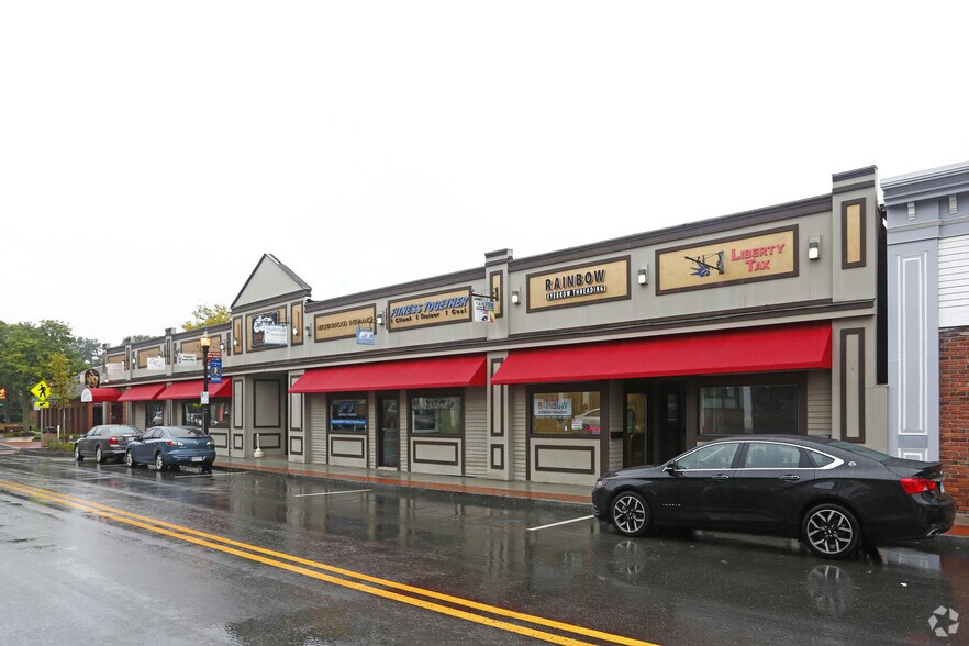 More Photos Of 13-25 Main St, Franklin Restaurant For Lease