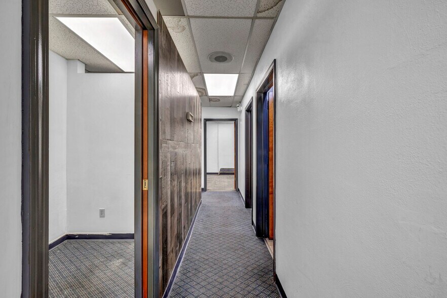 More Photos Of 632 Cleveland St, Elyria Office Residential For Sale