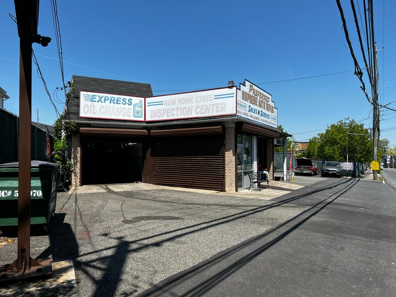 More Photos Of 4585 Amboy Rd, Staten Island Auto Repair For Sale