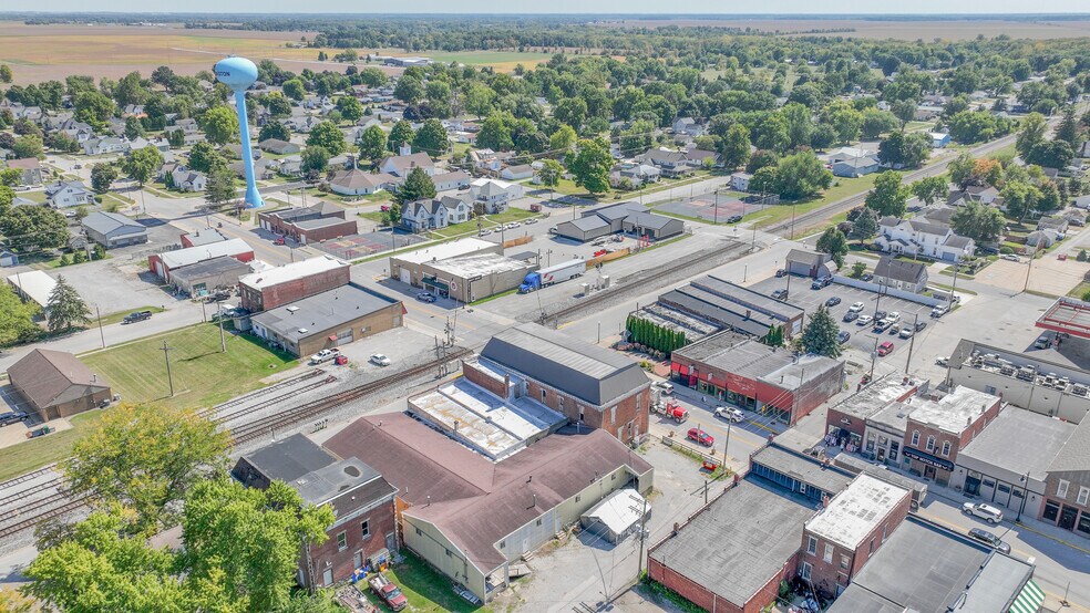 More Photos Of 207 S Railroad St, Brookston General Retail For Sale