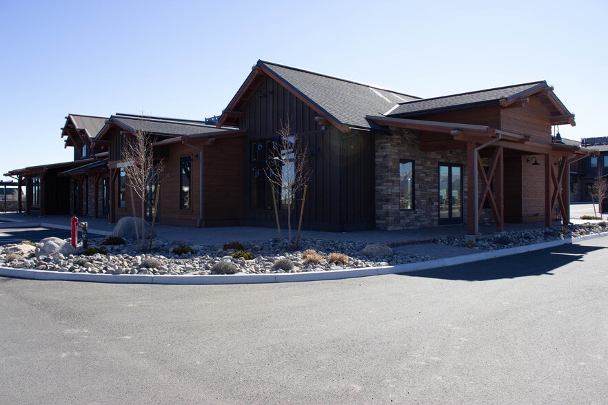 More Photos Of 1044 Inglewood Dr, Fernley Unknown For Lease