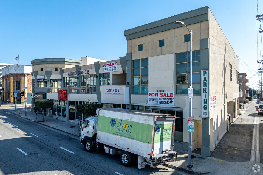 More Photos Of 11500-11518 Santa Monica Blvd, Los Angeles Office For Lease