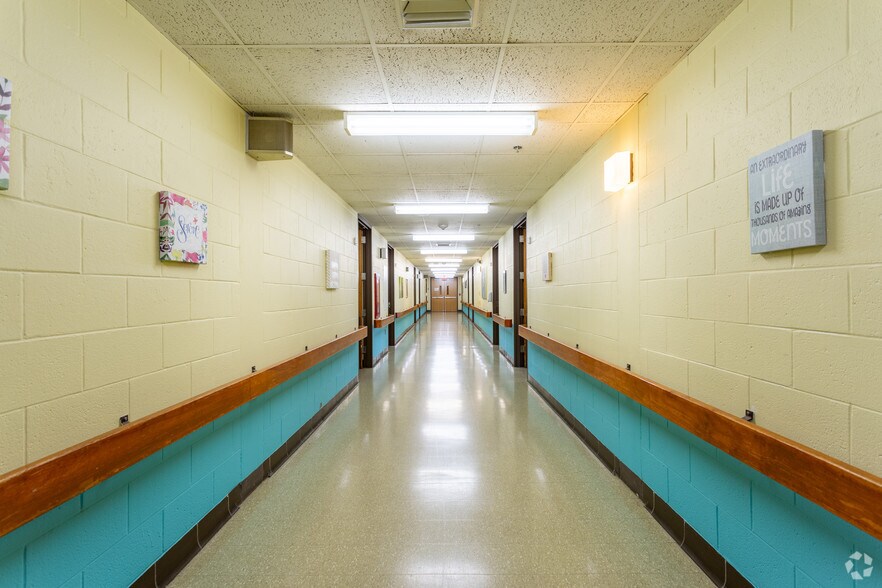 More Photos Of 1890 E Apple Ave, Muskegon Assisted Living For Sale