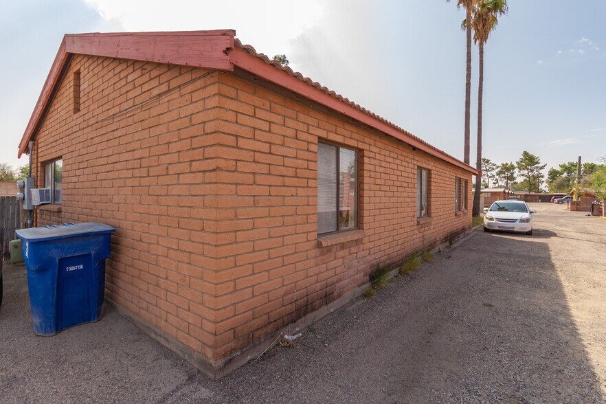 More Photos Of 238 W Navajo Rd, Tucson Apartments For Sale