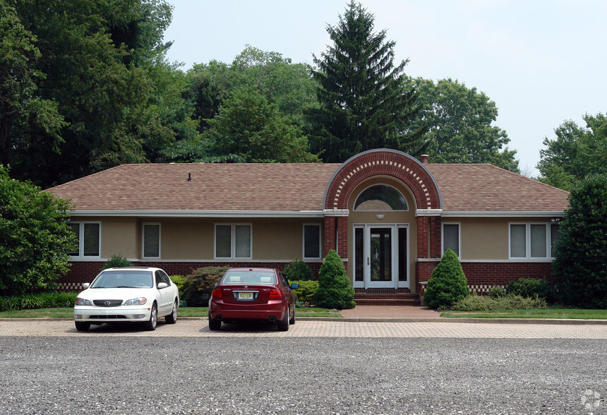 Primary Photo Of 100 Haddontowne Ct, Cherry Hill Office For Lease