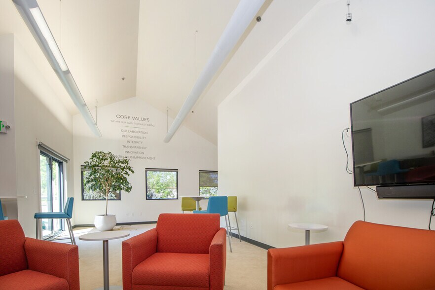 More Photos Of 3090 Sterling Cir, Boulder Research And Development For Sale