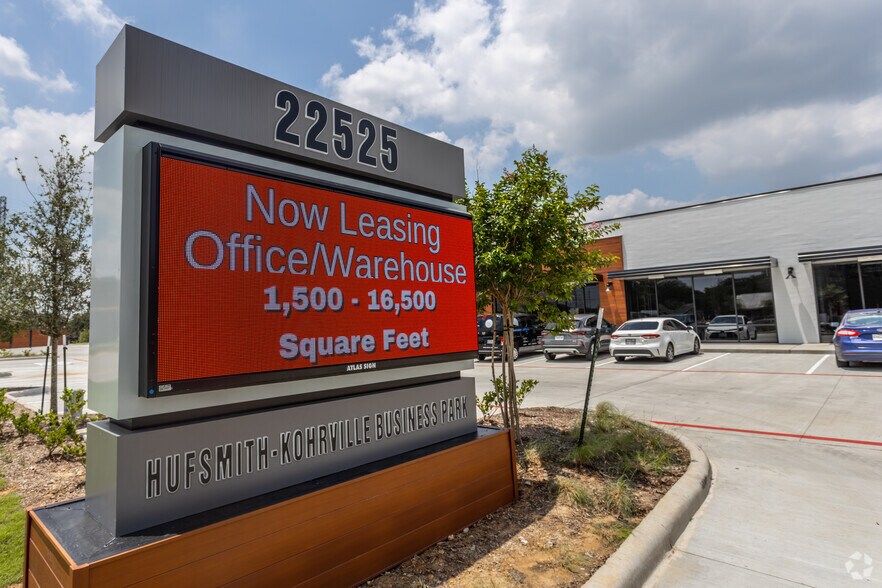 More Photos Of 22525 Hufsmith - Kohrville Rd, Tomball Flex For Lease