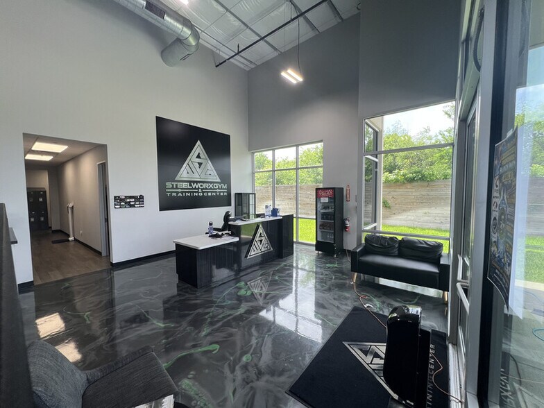 More Photos Of 410 Genesis Blvd, Webster Light Distribution For Lease