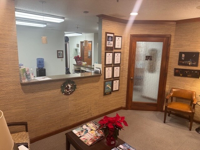 More Photos Of 411-511 N Wendover Rd, Charlotte Medical For Lease