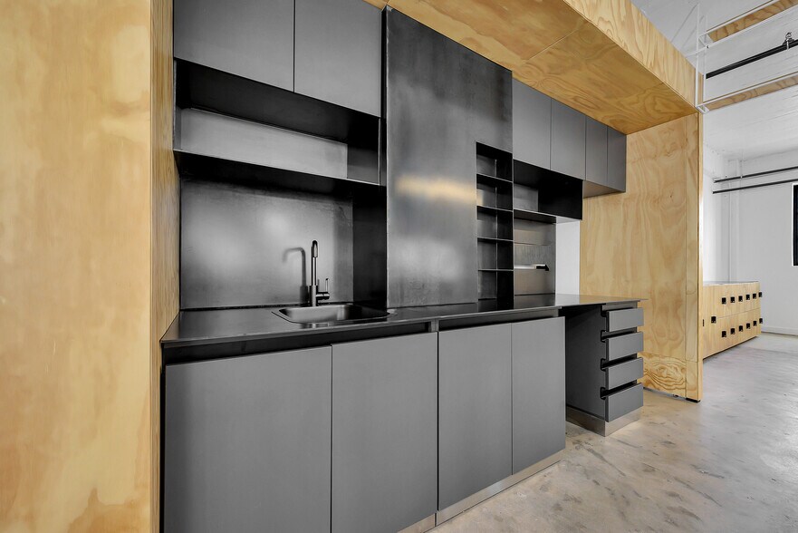 More Photos Of 2509 N Miami Ave, Miami Loft Creative Space For Lease