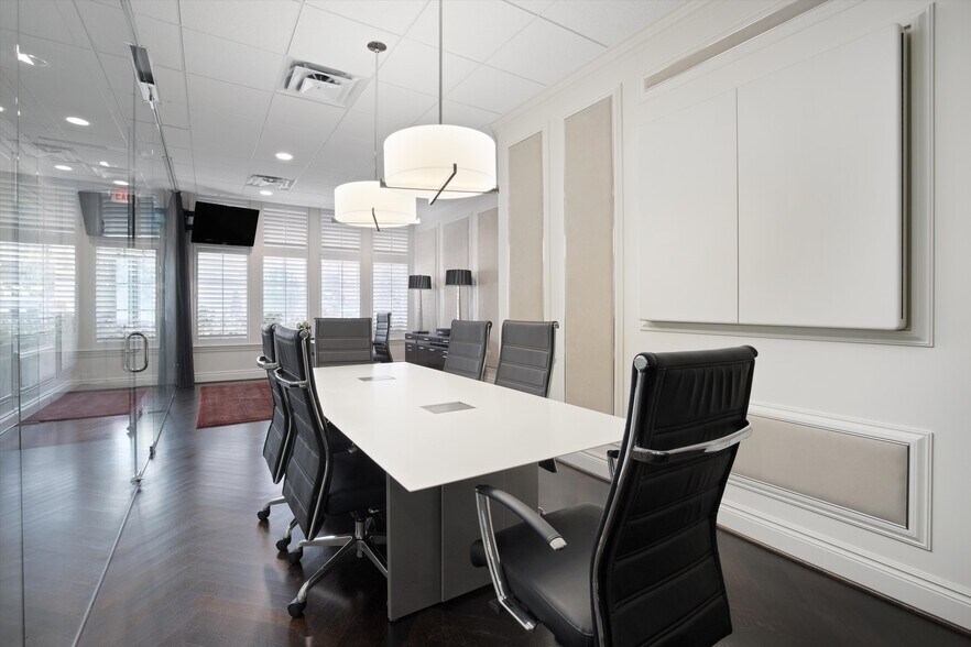 More Photos Of 112 Kercheval Ave, Grosse Pointe Office Residential For Lease