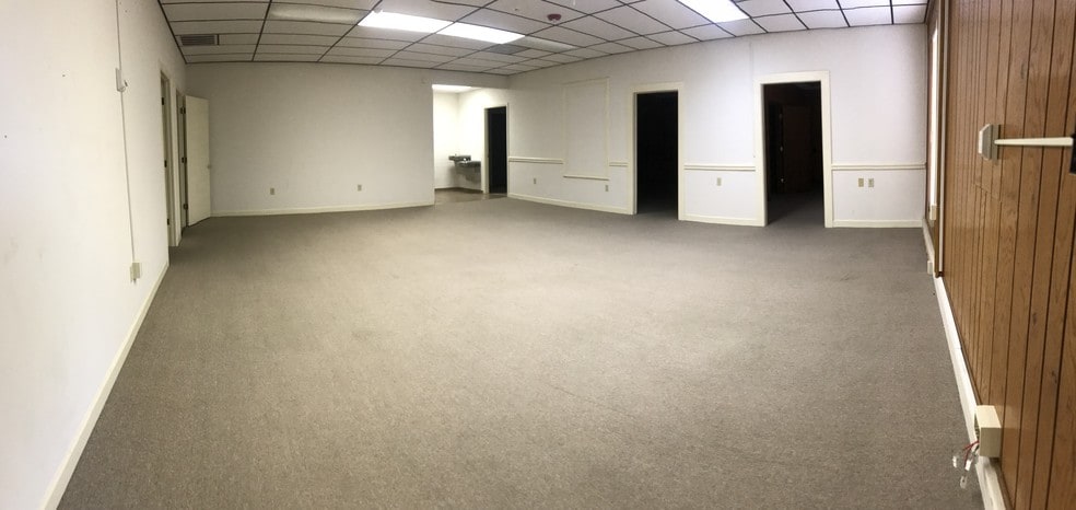 More Photos Of 2907 Fort Bragg Rd, Fayetteville Storefront Retail Office For Lease